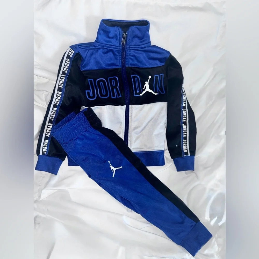(NWT) JORDAN FIT - Picture 1 of 9